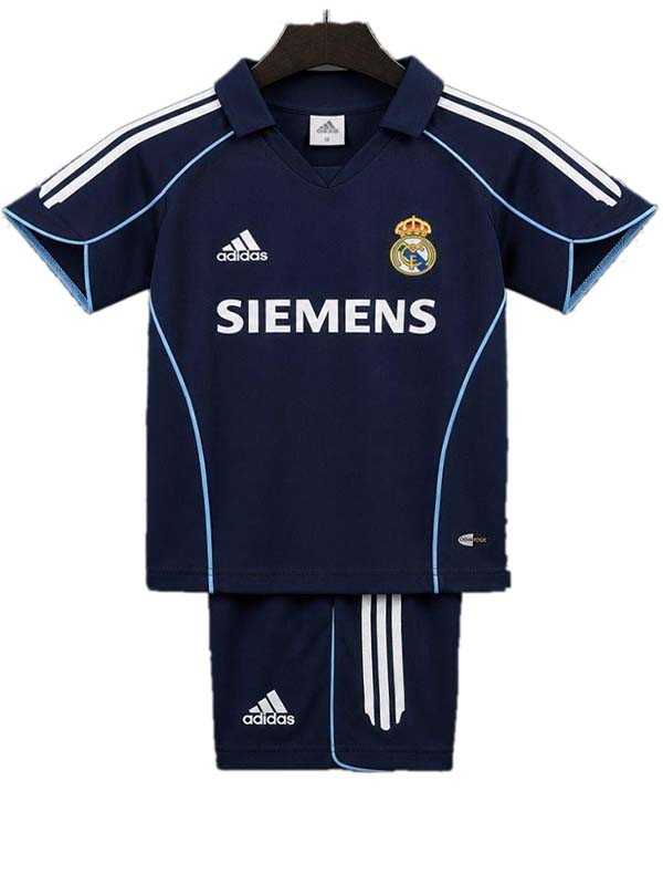 Real madrid away kids kit childrens retro jersey 2005-2006